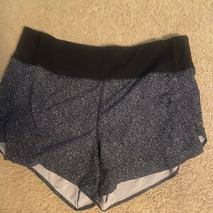 Athleta size medium shorts